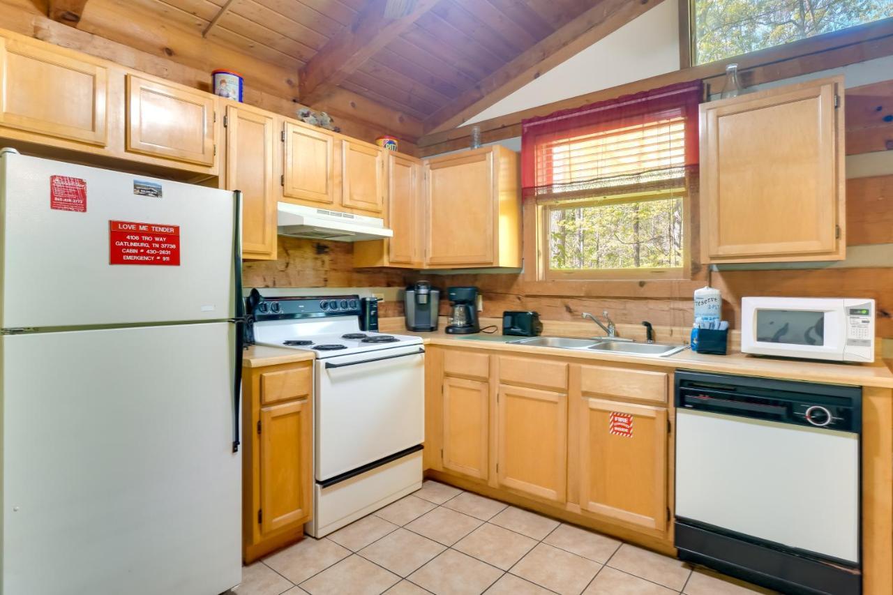 Holiday home Cozy With Private Hot Tub! *