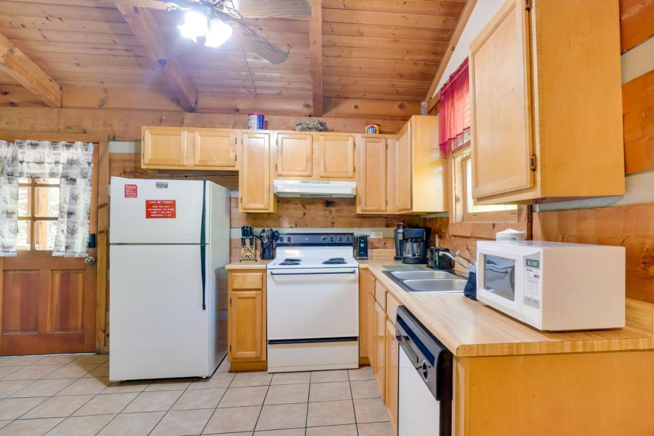 Holiday home Cozy With Private Hot Tub! *